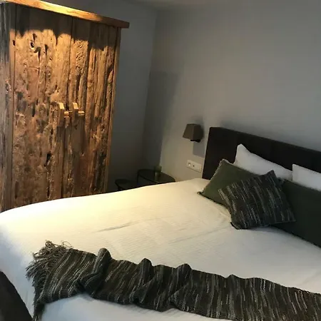 霍夫特尔布克住宿加早餐旅馆 4*